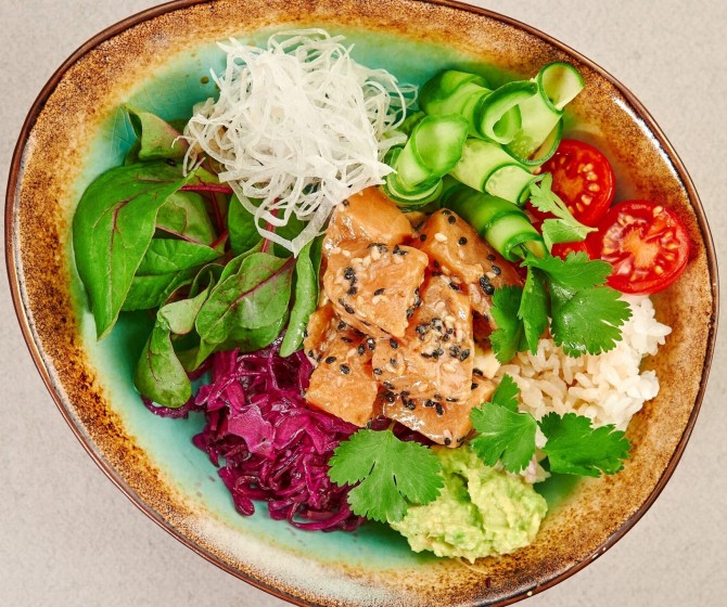 Боул с лососем