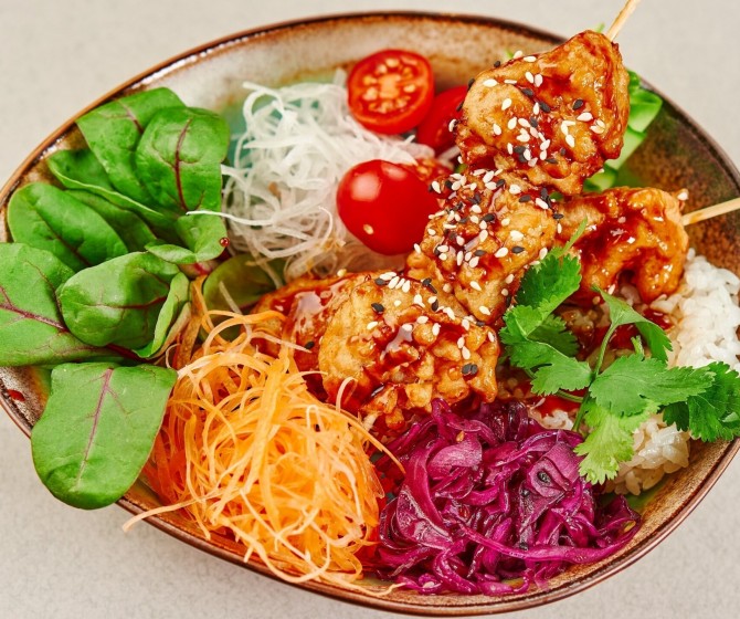 Боул с курицей терияки 