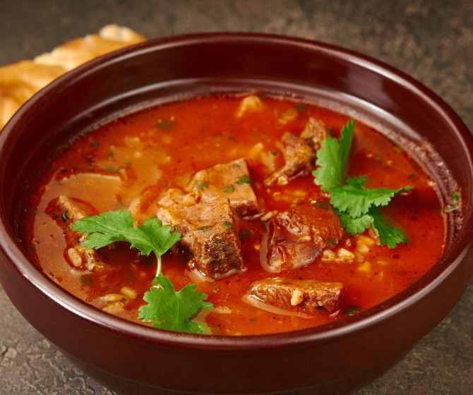 Харчо с курицей, ткемали и грецким орехом