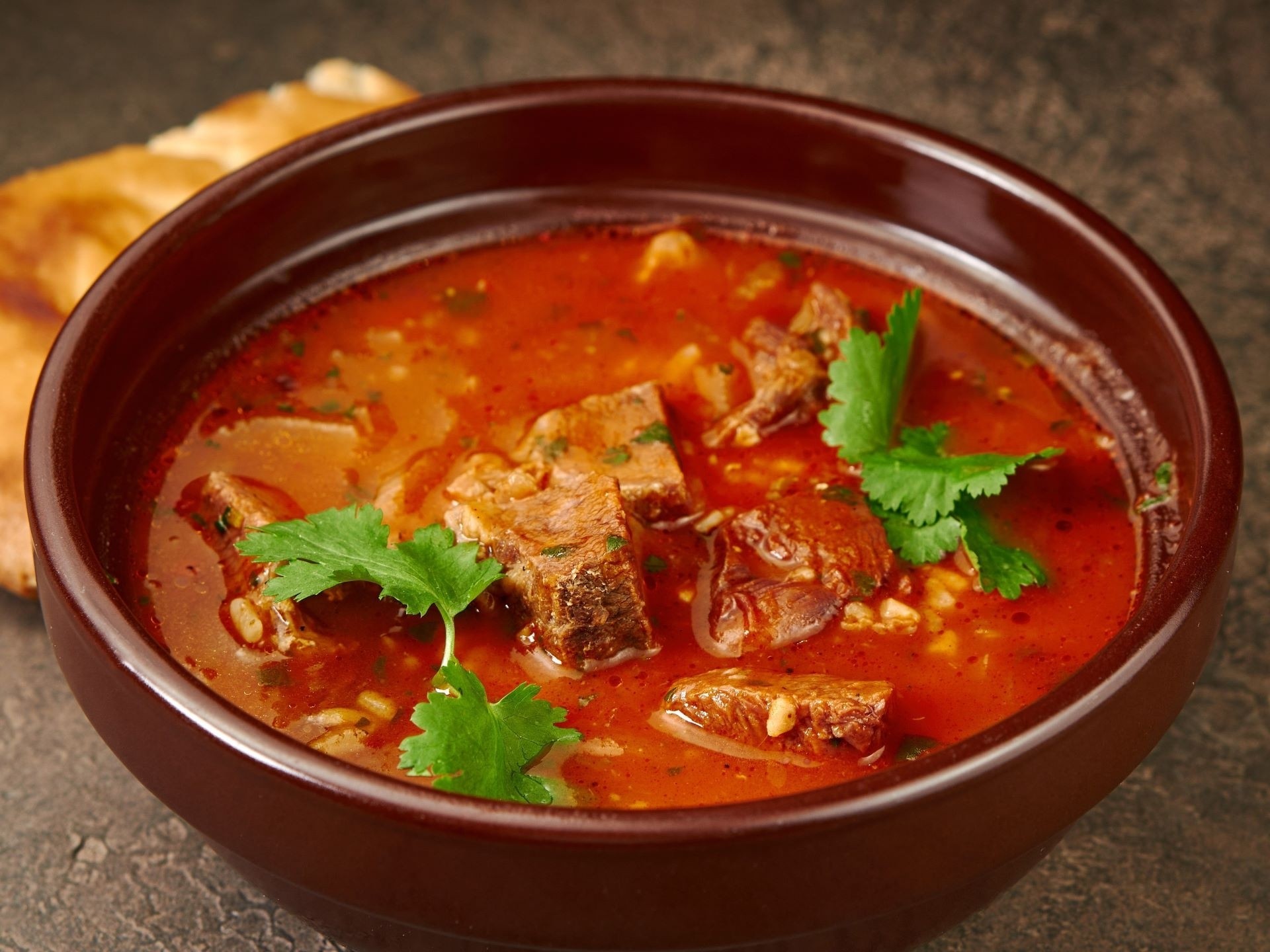 Харчо с курицей, ткемали и грецким орехом