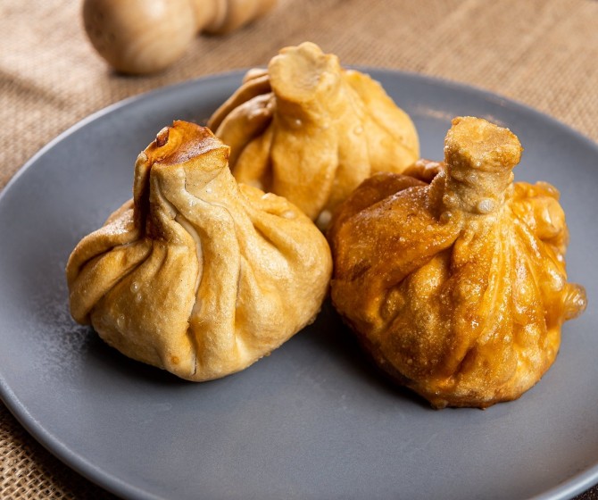 Хинкали жареные с говядиной и свининой 3шт.